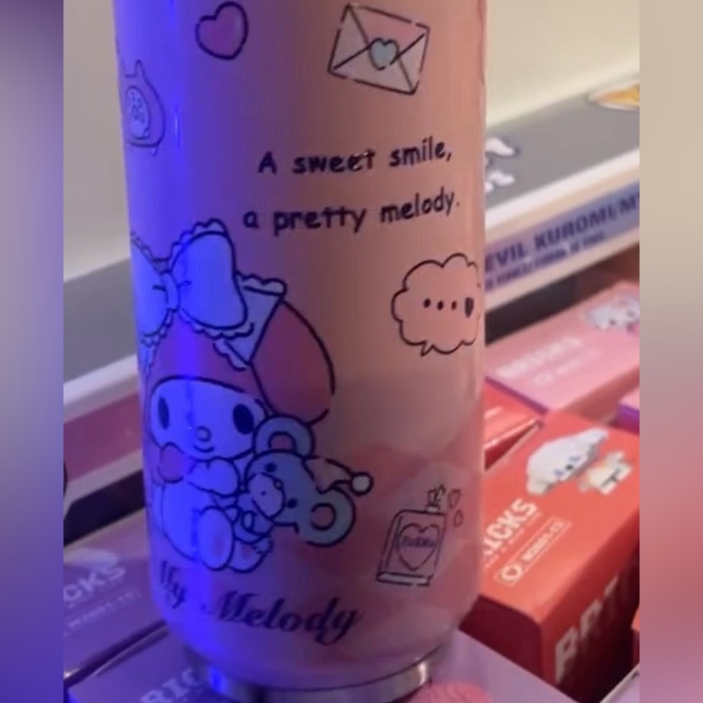 Hello Kitty cups